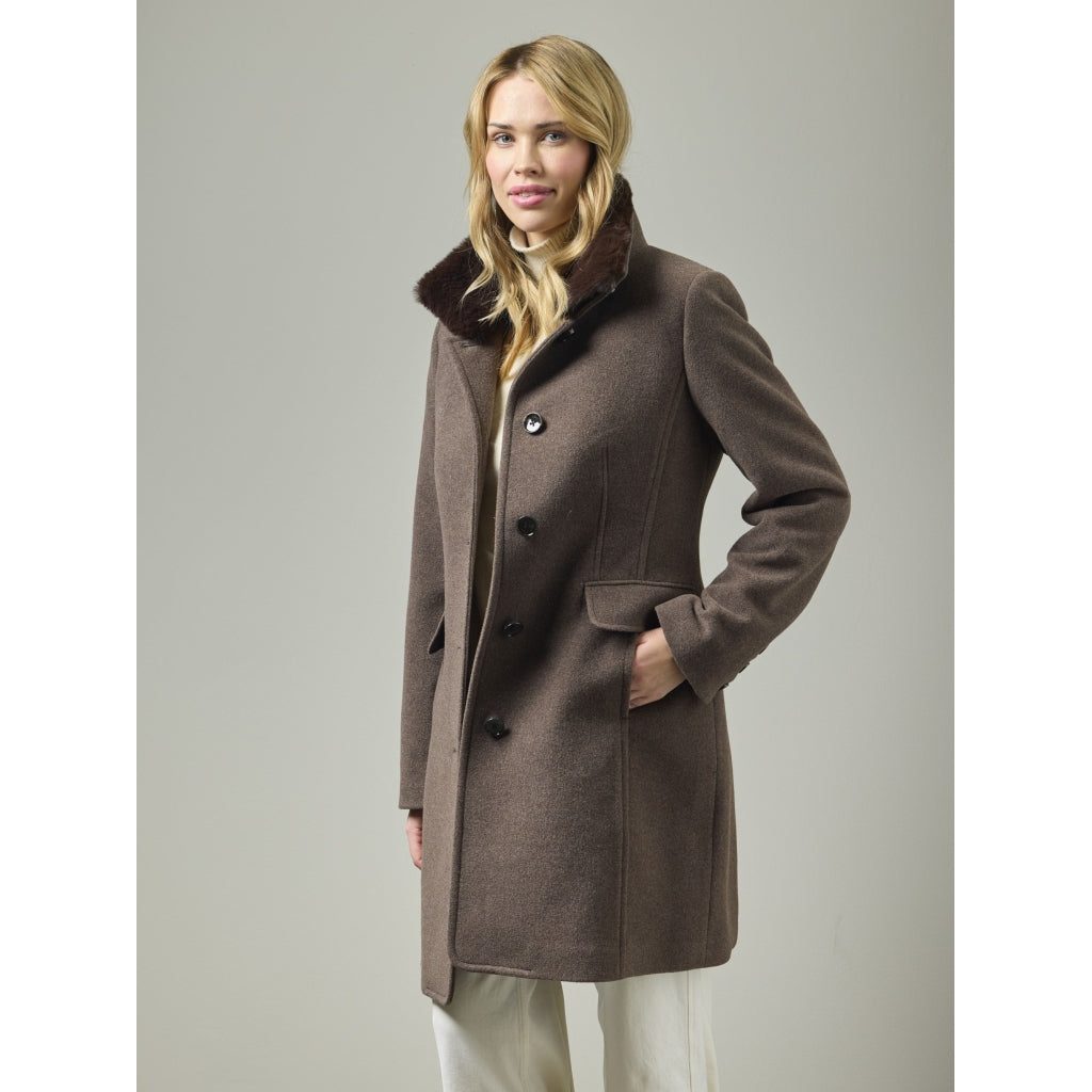 Junge Chanel Kv. 15 65-Deer