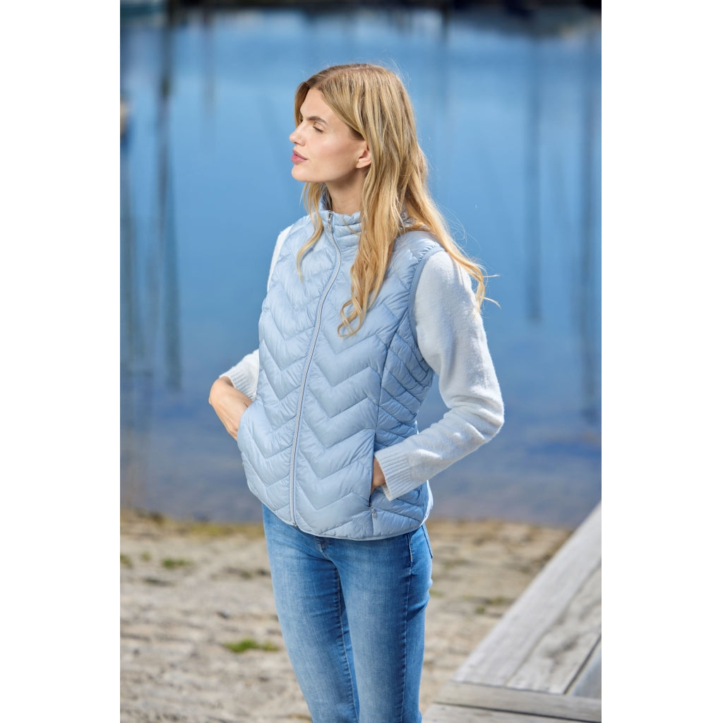 Junge Louise Kv. 62 51-Lagoon