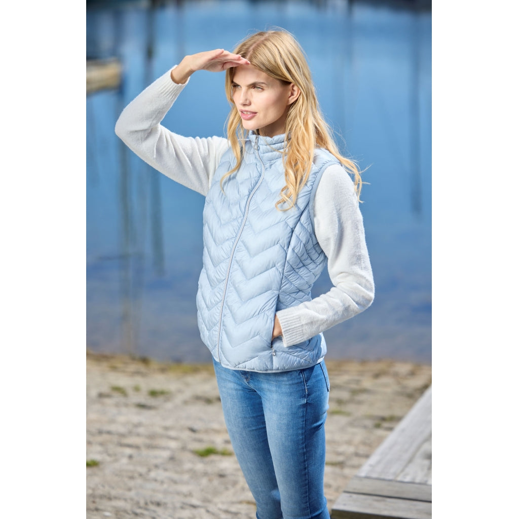 Junge Louise Kv. 62 51-Lagoon