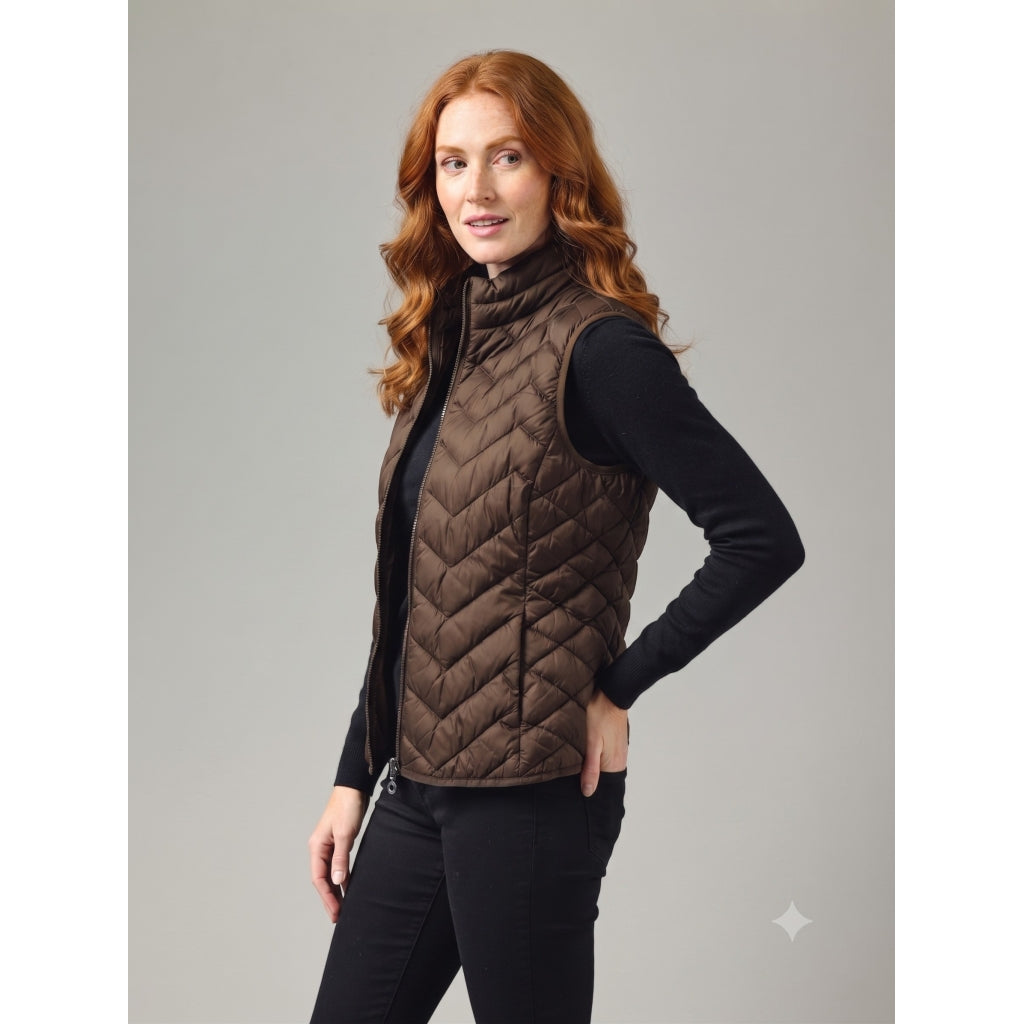 Junge Louise Kv. 62 64-Brown