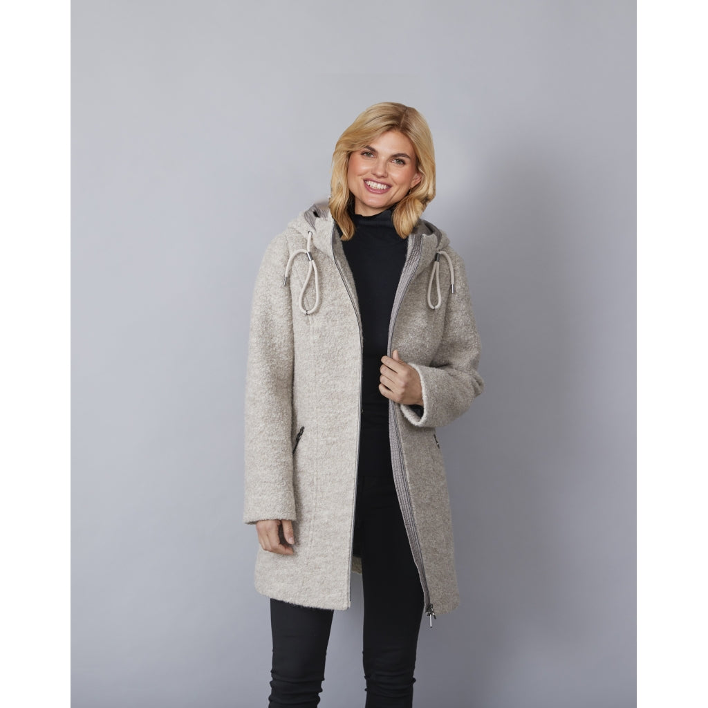 Junge Macy Kv. 11 12-Latte