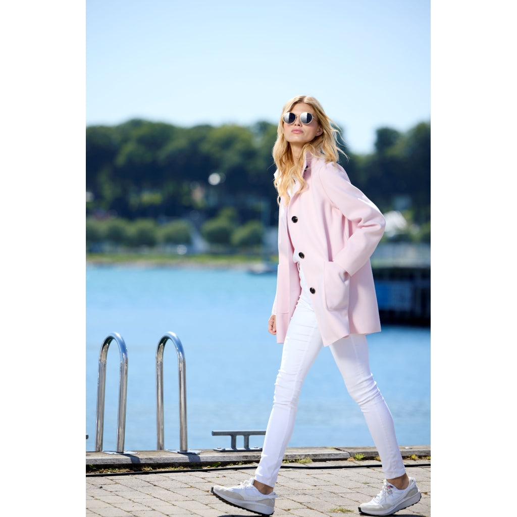 Junge Nanna Kv. 13 33-Rose