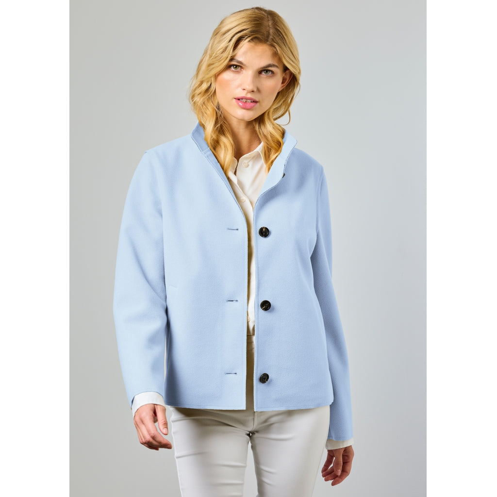 Junge Natalie Kv. 13 52-Sky