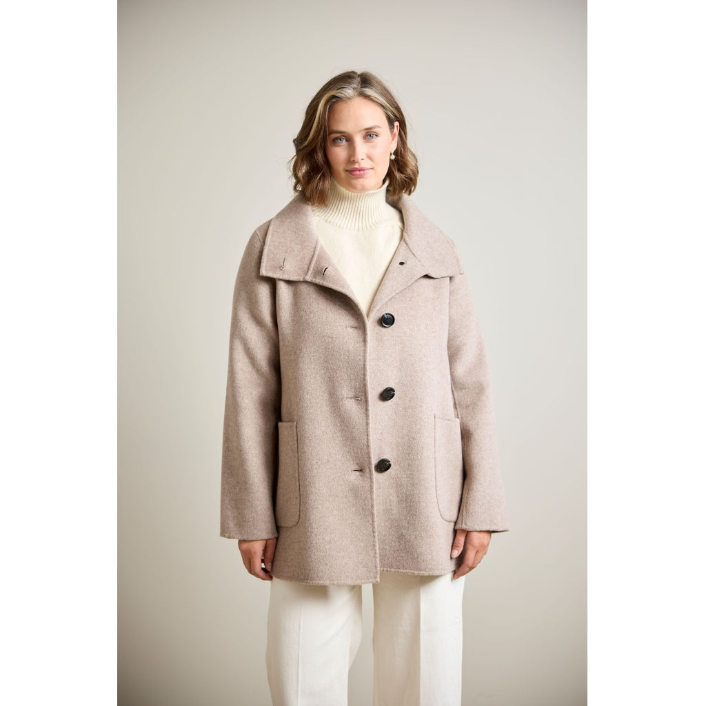 Junge Oline Kv. 10 63-Taupe