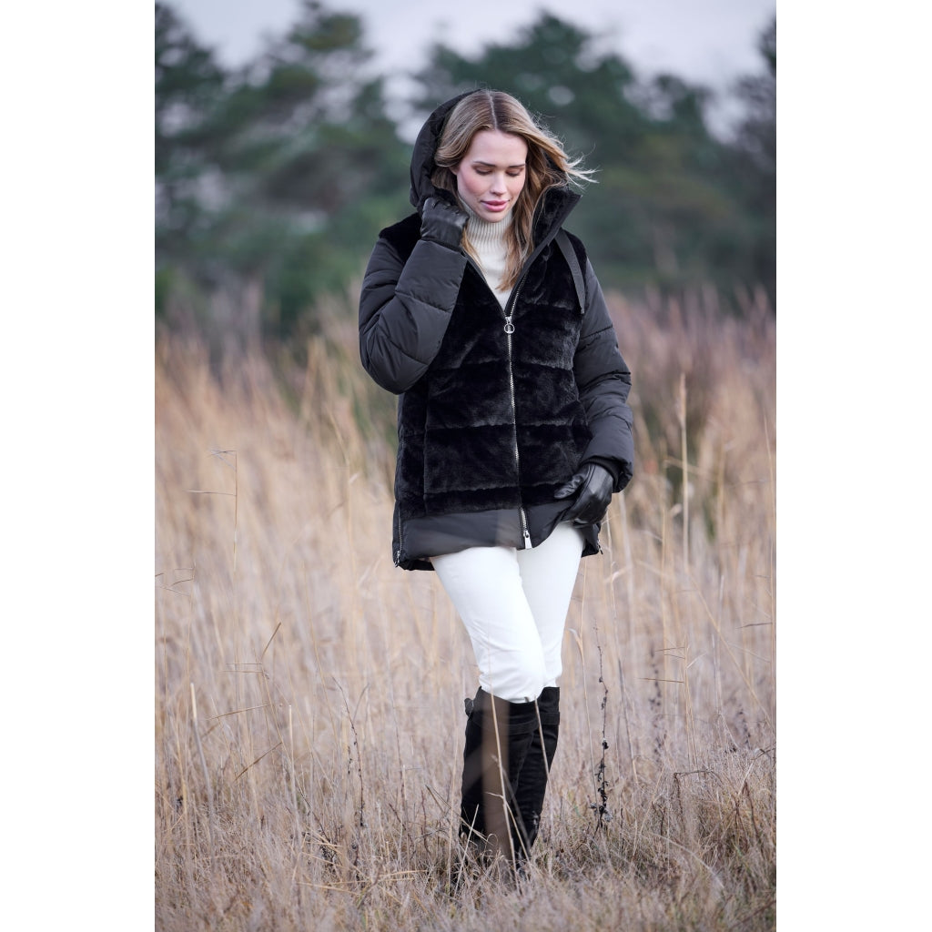 Junge Priscilla Kv. 64 90-Black