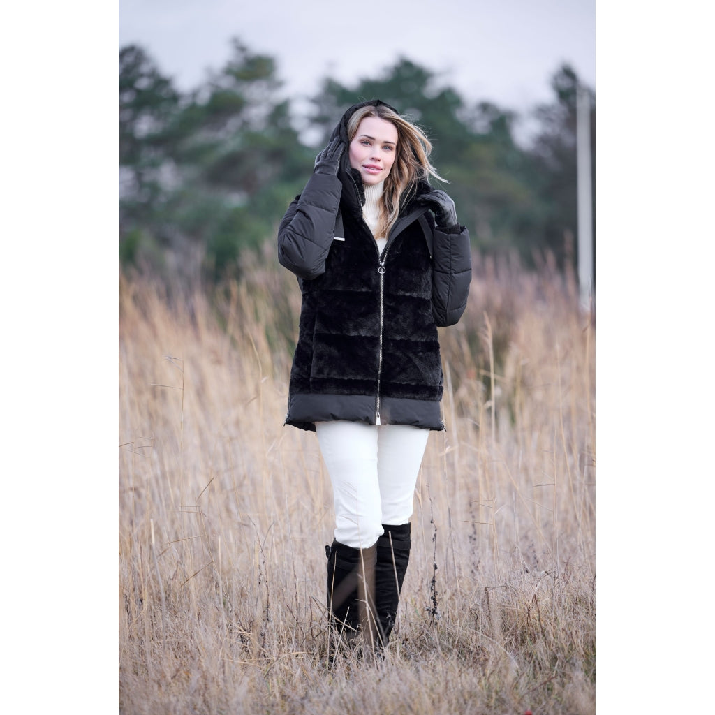 Junge Priscilla Kv. 64 90-Black