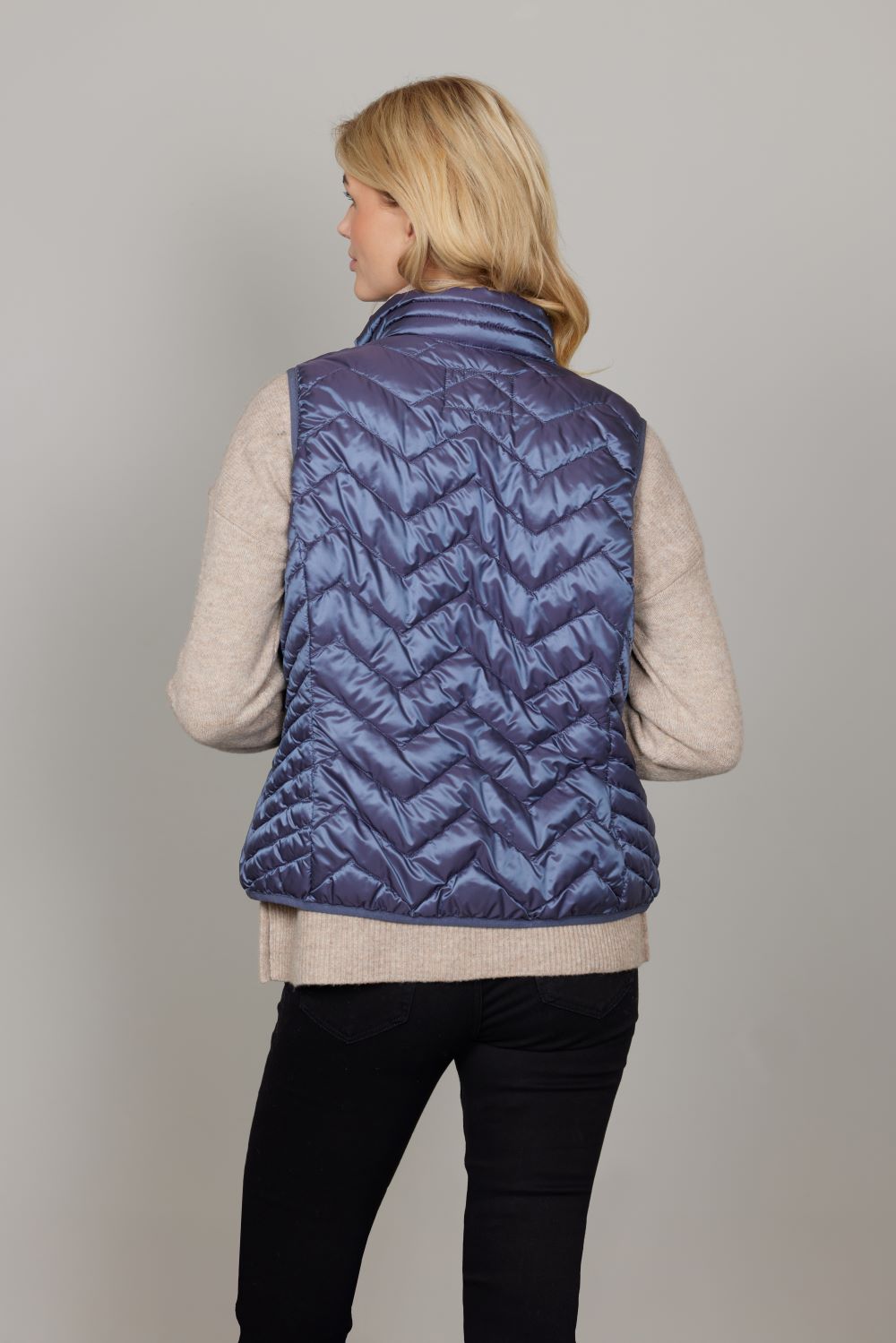 Junge Louise Kv. 62 58-Storm