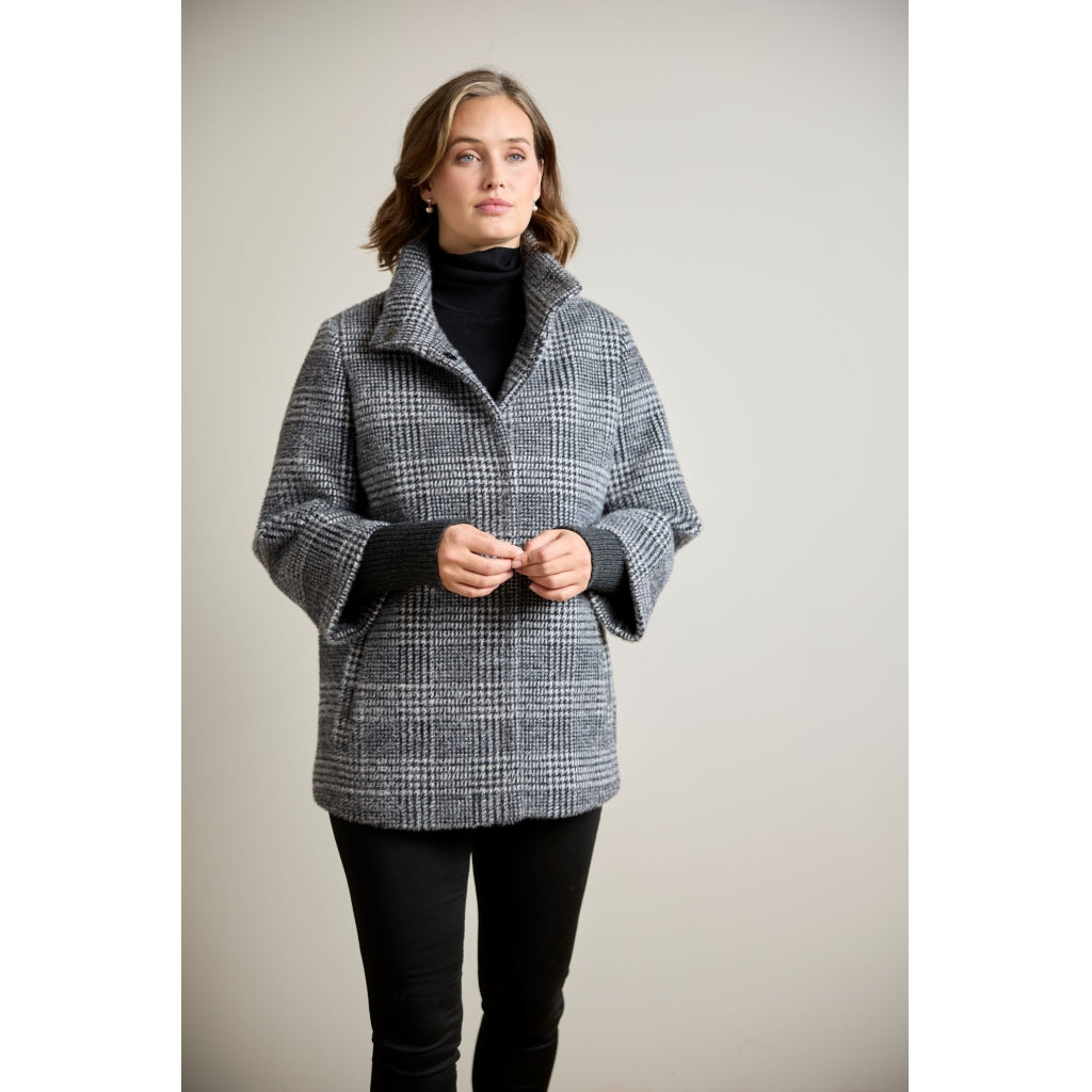 Junge Olga Kv. 12 90-Black