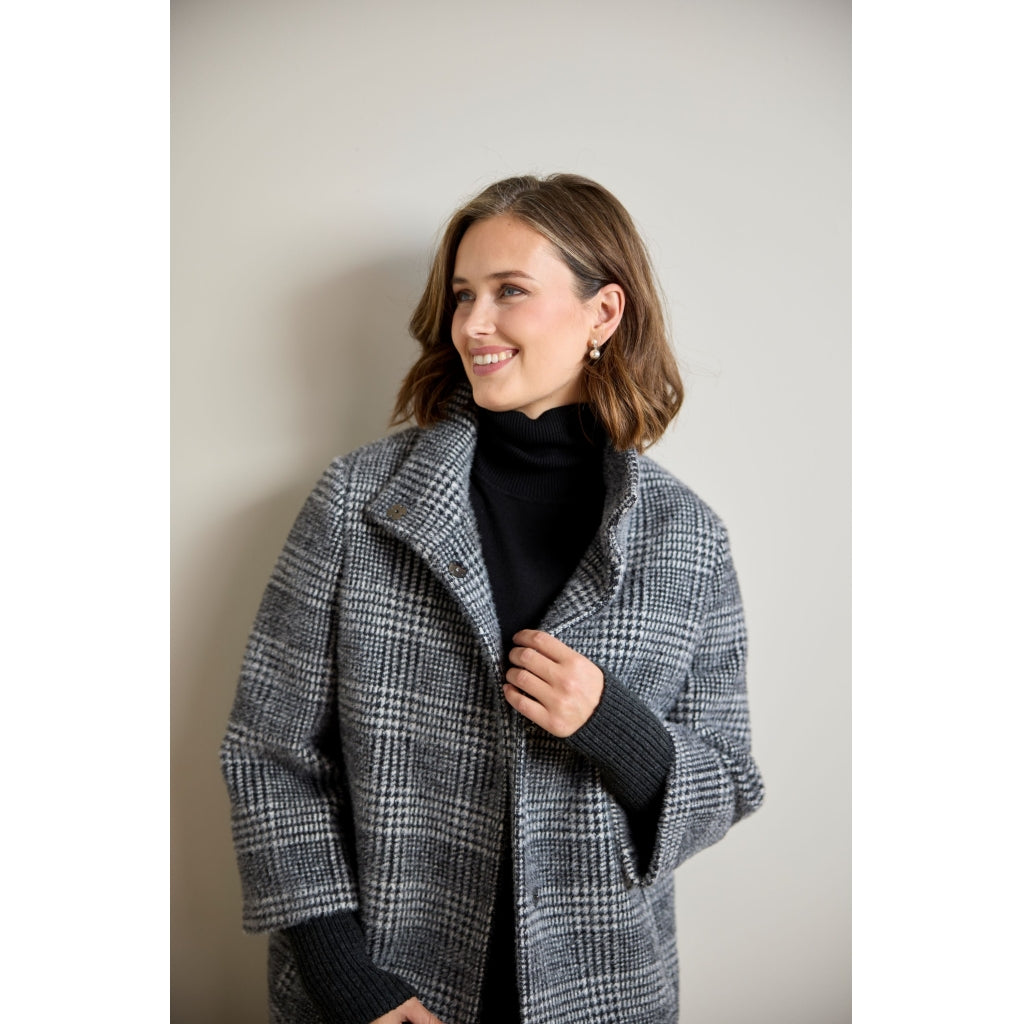 Junge Olga Kv. 12 90-Black