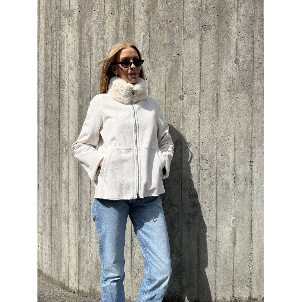 Junge Penelope Kv. 90 12-Ivory
