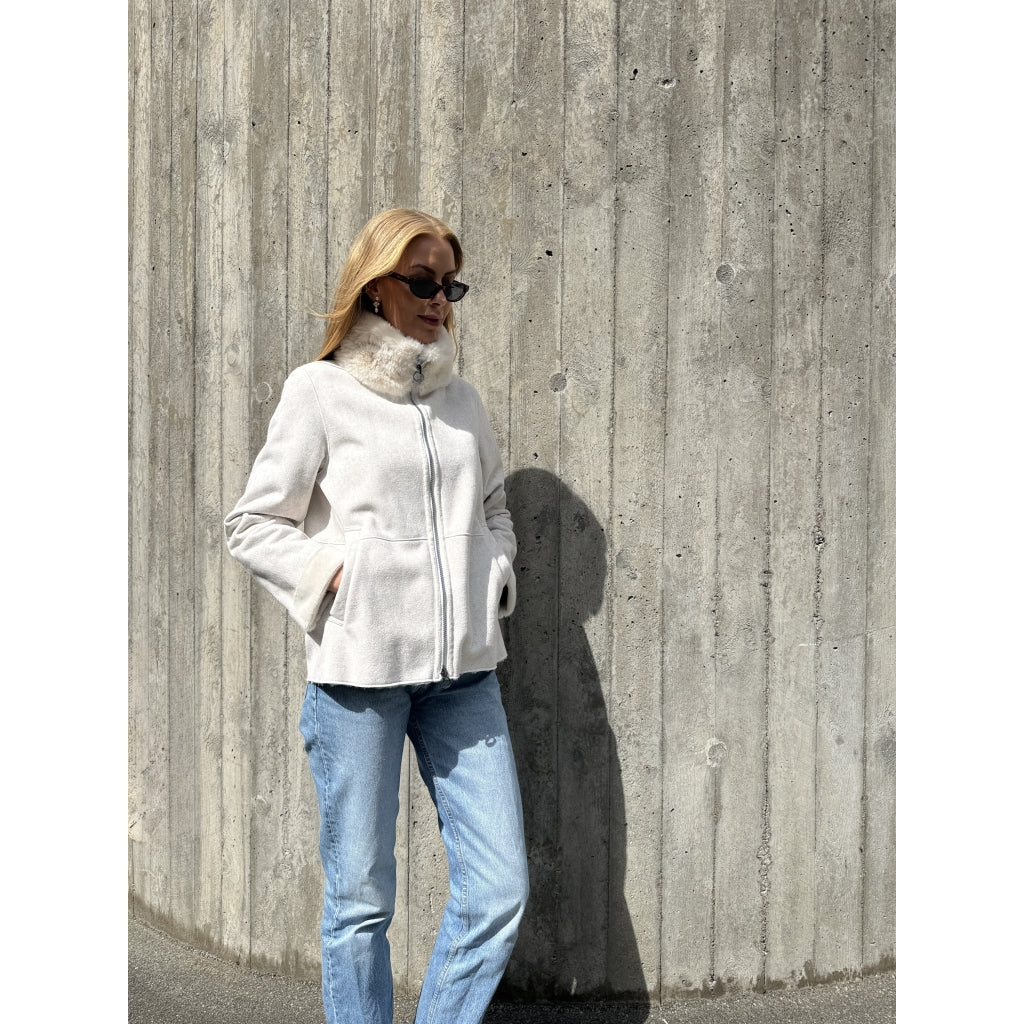 Junge Penelope Kv. 90 12-Ivory