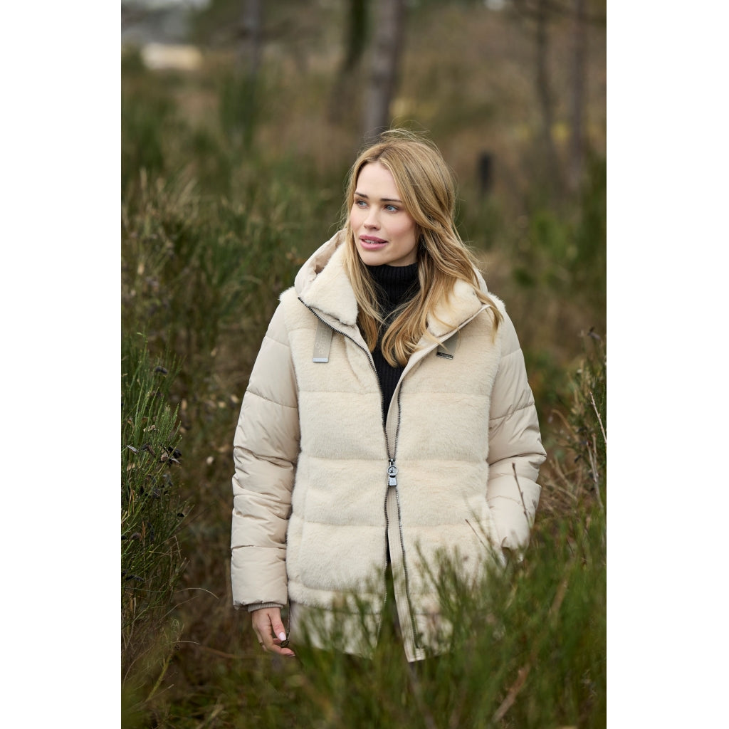 Junge Priscilla Kv. 64 13-Cream